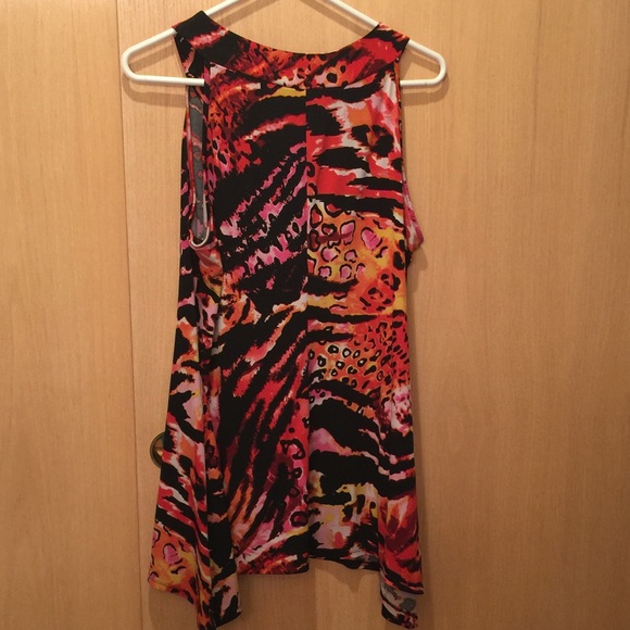 Top - Picture 2 of 2